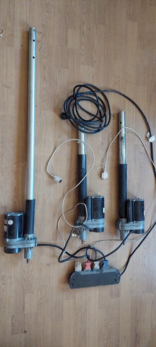 Siłownik liniowy plus sterownik 12 V