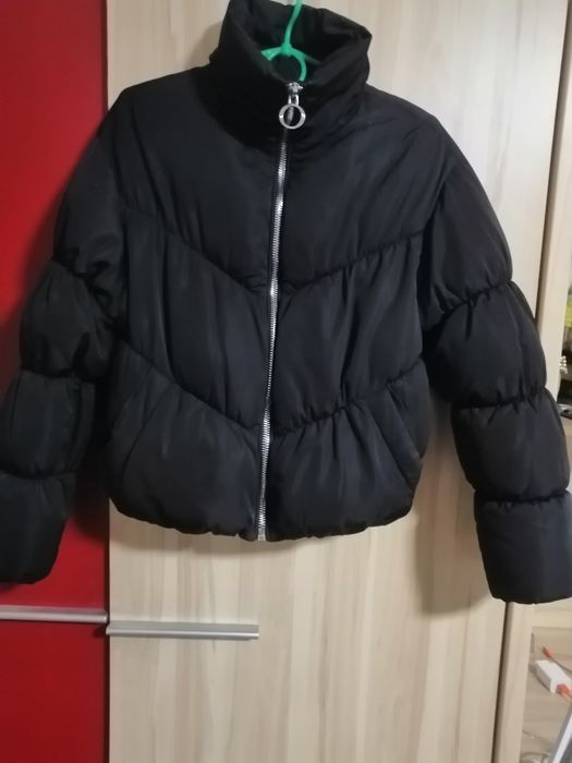 Курточка розмір xs, на зріст 150-156, тепла легка