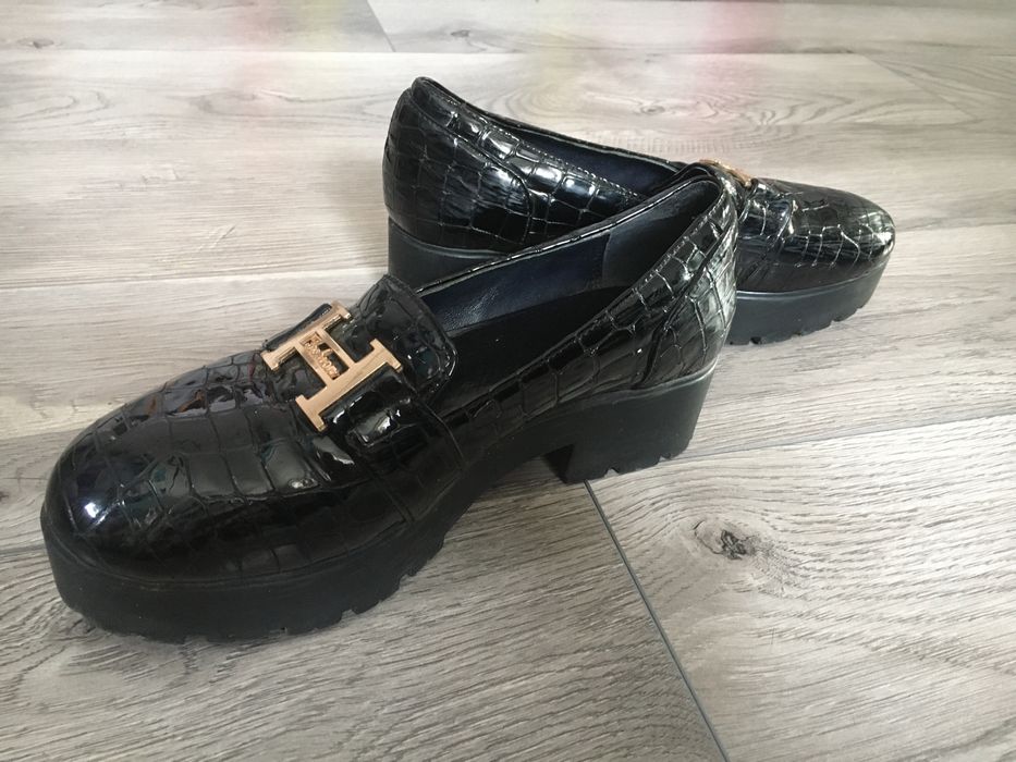 Туфлі-лофери лакована шкіра