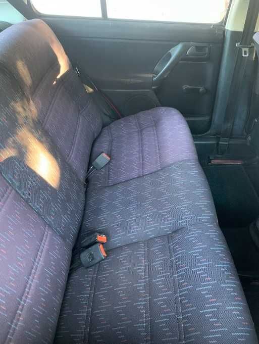 Vendo Volkswagen Golf 3 (anos 90).
