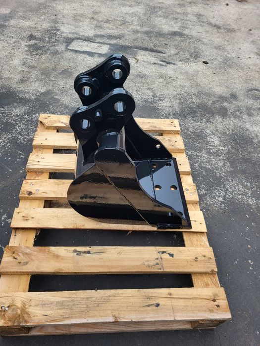 Łyżka kopiąca 30cm do minikoparki JCB 8014/8015/8016/8017/8018