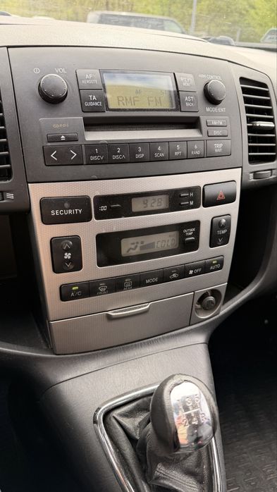 Toyota corolla verso 2.0D 90km klima doinwestowany