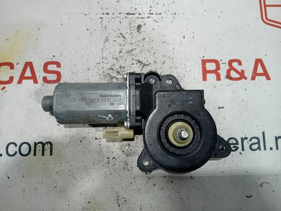 Motor de elevador Porta Frente Esquerdo Ford Fiesta MK5 0130821932