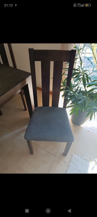 Stół do jadalni i 6 krzeseł stan idealny