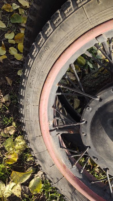 Колесо на мотоцикл МТ, Днепр, Урал + покрышка