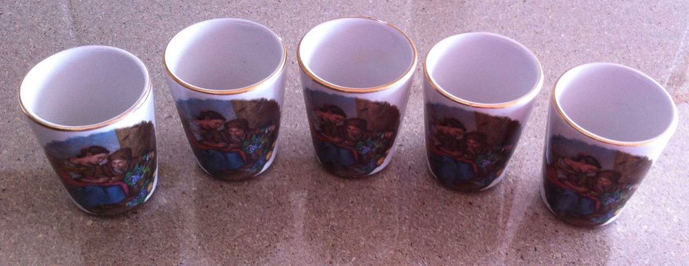 conjunto de copinhos com gravura