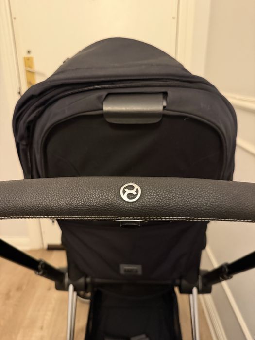 Cybex Priam Preto 2023 pouco uso