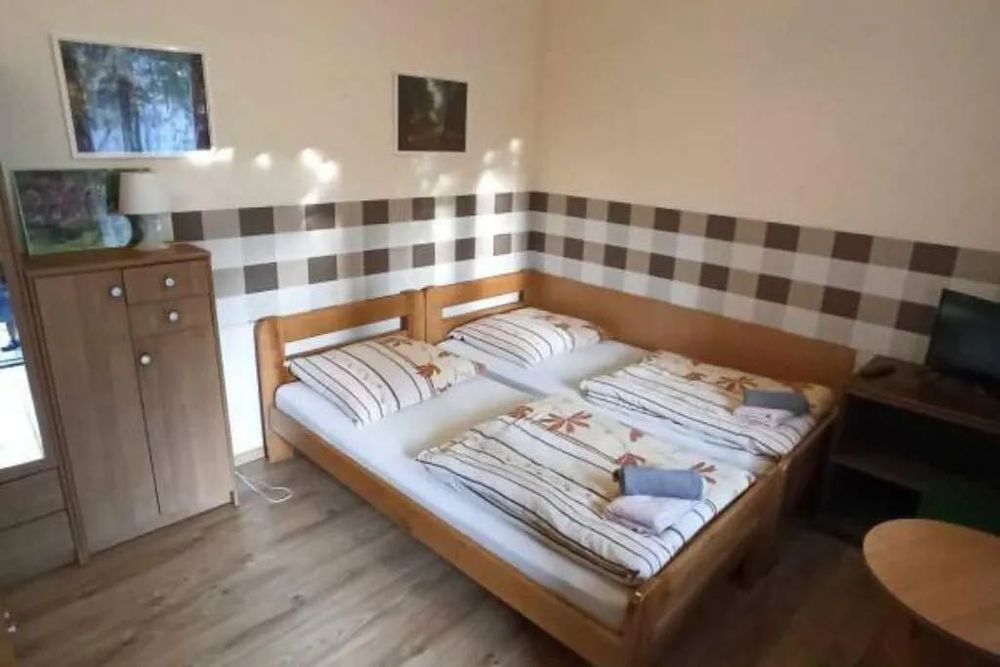 Pokoje Gościnne Pod Lipami