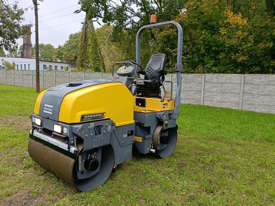 Walec drogowy Dynapac CC 1200