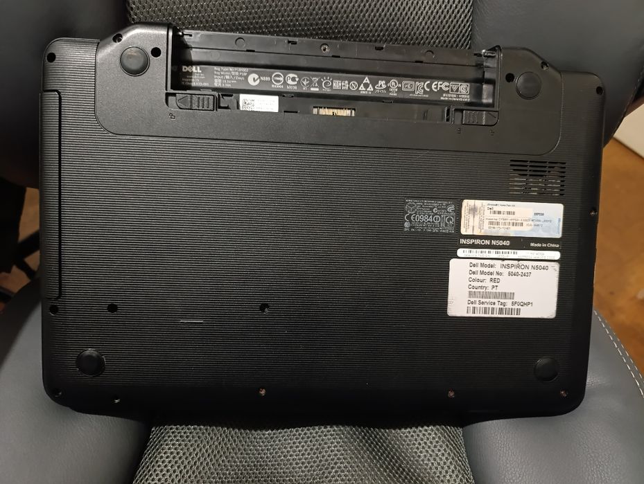 Dell Inspiron N5040 (para peças)