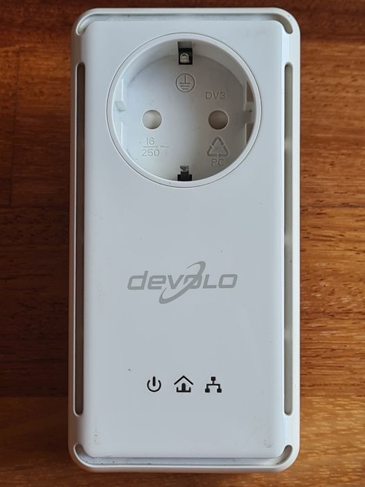 Starter Kit for Internet Repeaters – Powerline Devolo dLAN AVplus 200 Mbps64297693891330123