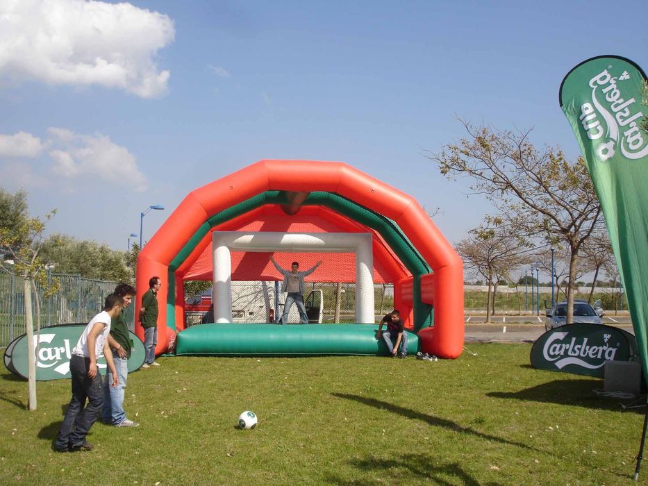 Aluguer de equipamentos de diversão e insufláveis