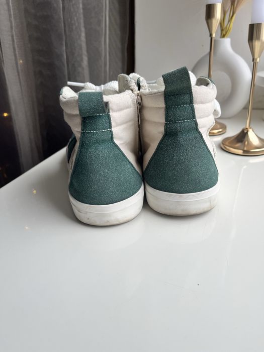 Високі кеди Reserved 38р.