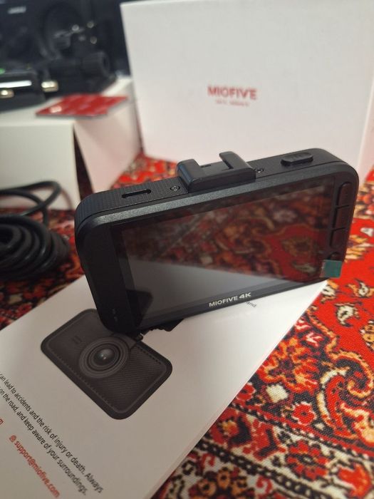 Miofive 4K Dash Cam: Премиальный видеорегистратор 4K UHD, GPS, Wi-Fi. Новый в упаковке