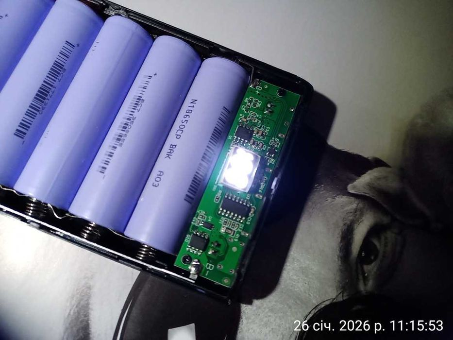 Павербанк (блок живлення)  >20000 mAh