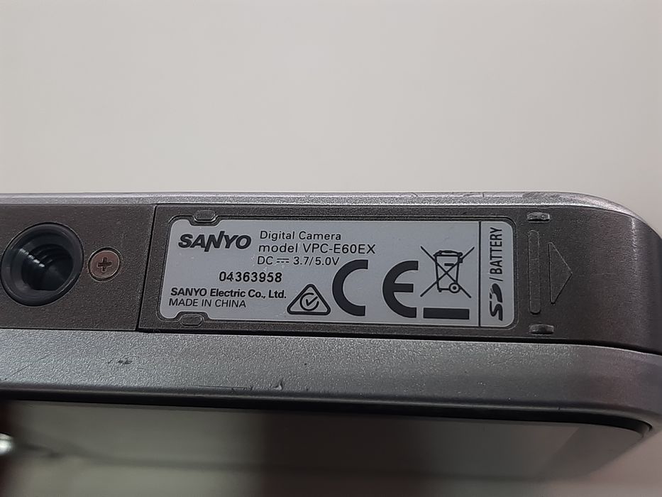 Фотоаппарат Sanyo VPC-E60EX (Nikon Coolpix L4