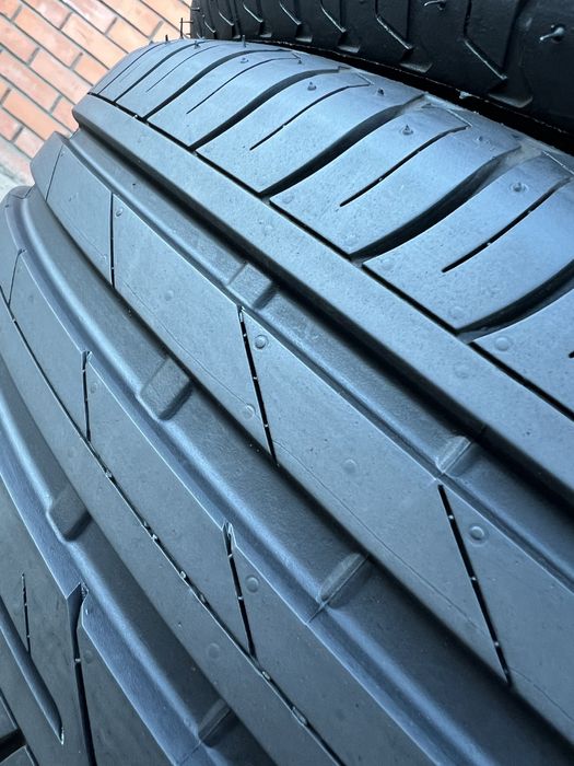 Літні Шини 2021рік R16 205/55 Bridgestone Turanza T001