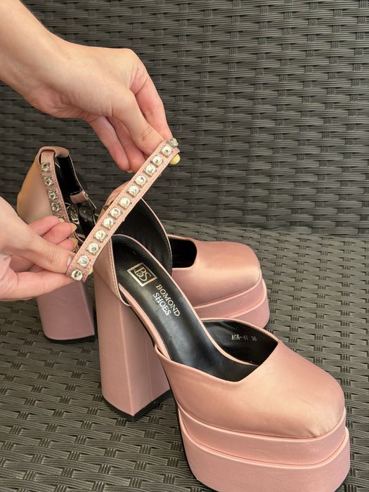 Туфлі  Versace атласні 36р