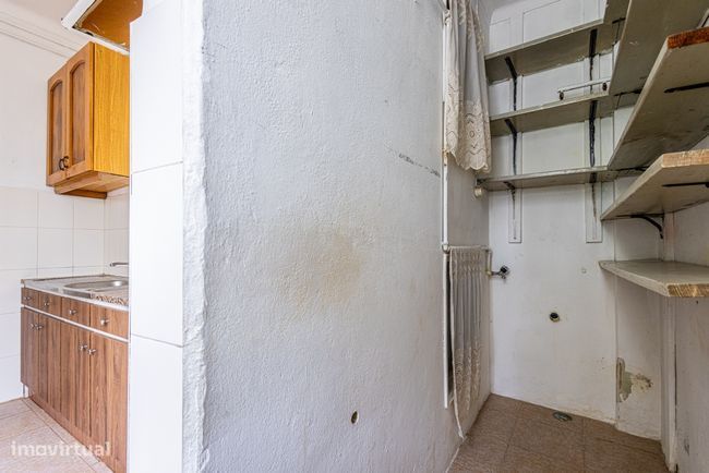 Apresento apartamento T3 com 2 varandas, localizado em Azambuja