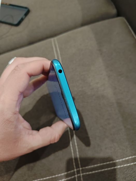 Телефон Xiaomi Redmi 9A