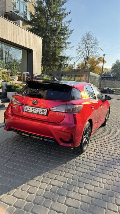 Продам Lexus CT 200h гібрид 2015