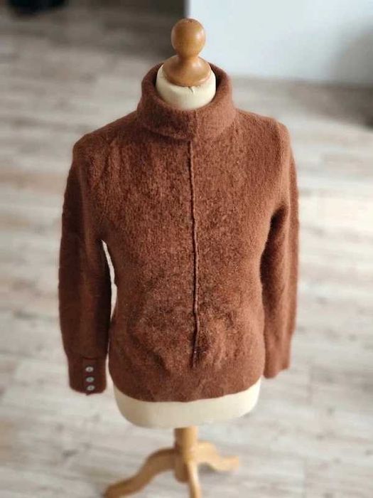 piękny, elegancki sweter w odcieniu brązu rozm. S. 100% kaszmiru