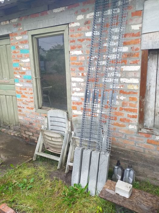 Стойки,опора,столбик длинна 2500 мм,тэ образные,универсальные, мет 2мм