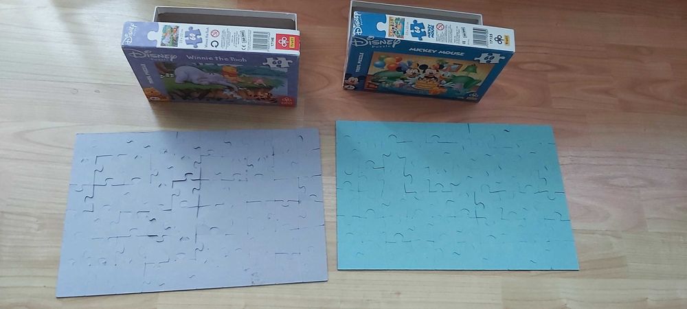 Puzzle 2 zestawy po 60 elementów Mickey Mouse Puchatek
