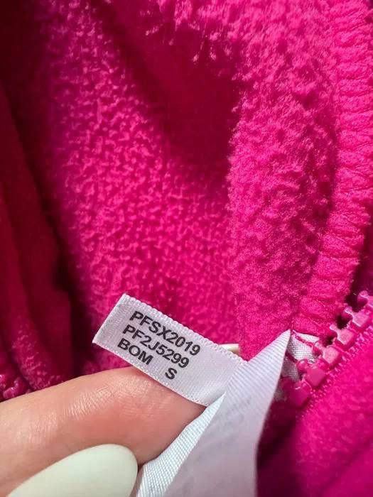 rozowy sweterek zapinany na zamek Calvin Klein S