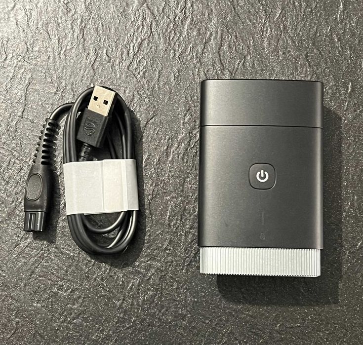 Przenośna golarka elektryczna Philips na mokro i sucho PQ888/06