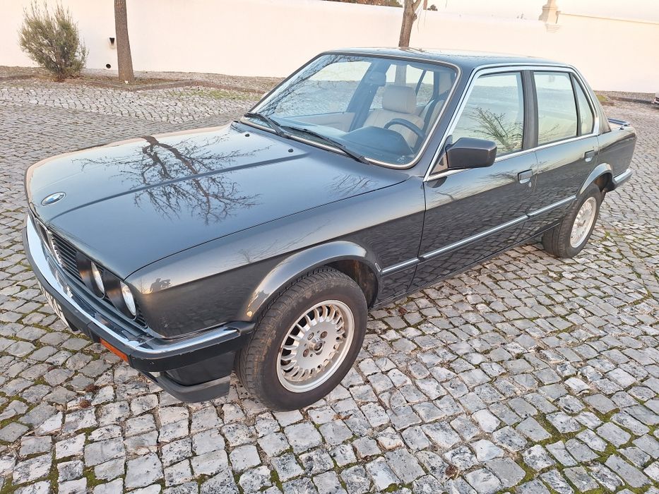 BMW  E30 318i  1984
