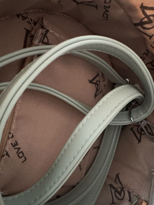 Кругла сумка-бочка оливкова