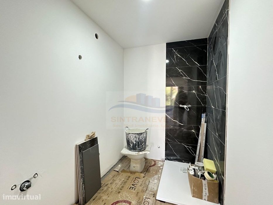 T3 em remodelação com Suite e Excelentes Áreas no Centro da Mina de...