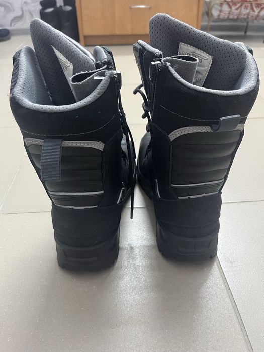 Red Wing 3207 Petoking Safey Boots Black 100%