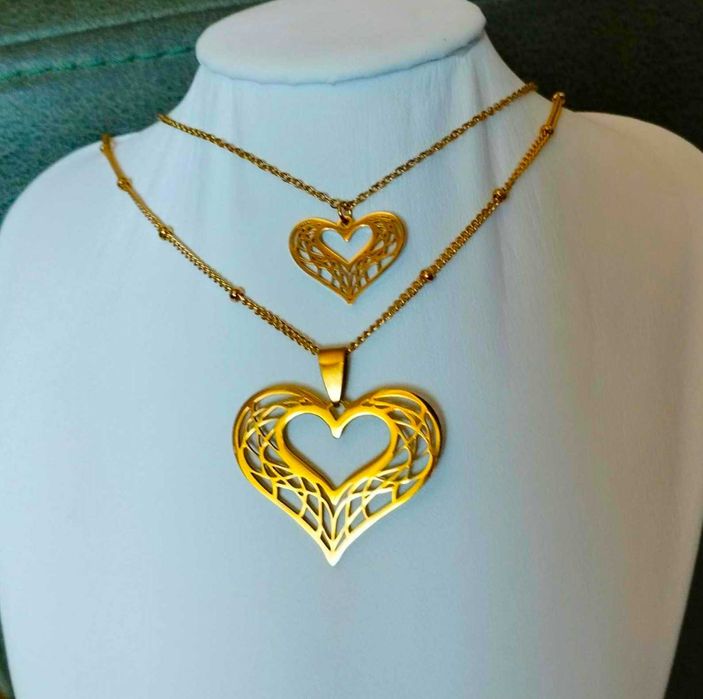 Colar Aço Dourado Trabalhado NOVO