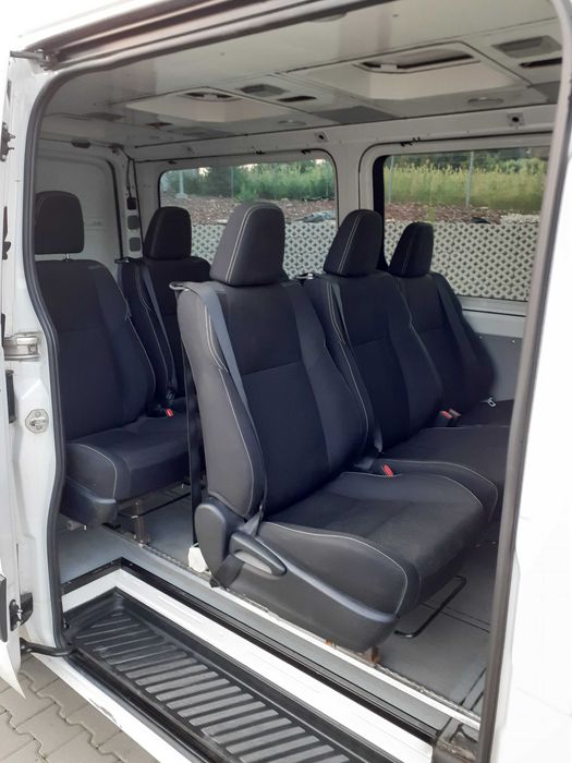 Wolne terminy. Wynajem busa wypożyczalnia 9 osobowy trafic crafter