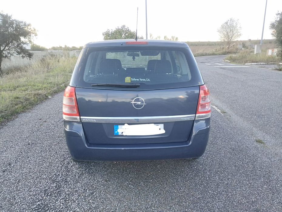 Opel Zafira 1.7cc a diesel, 7 lugares