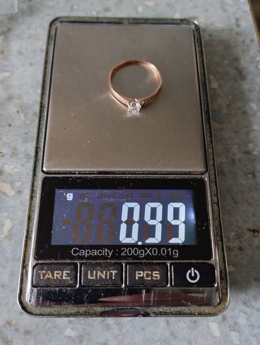 Золотое колечко 0.99 грамма 17.7 размер