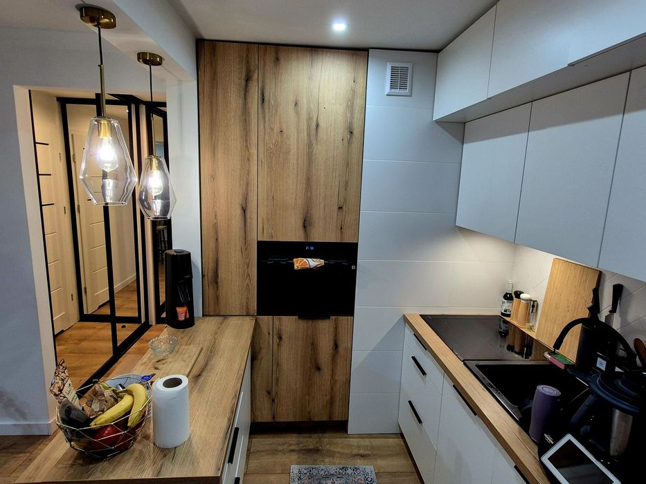 Mieszkanie 43m2 po remoncie, duży parking, monitoring ,do wprowadzenia