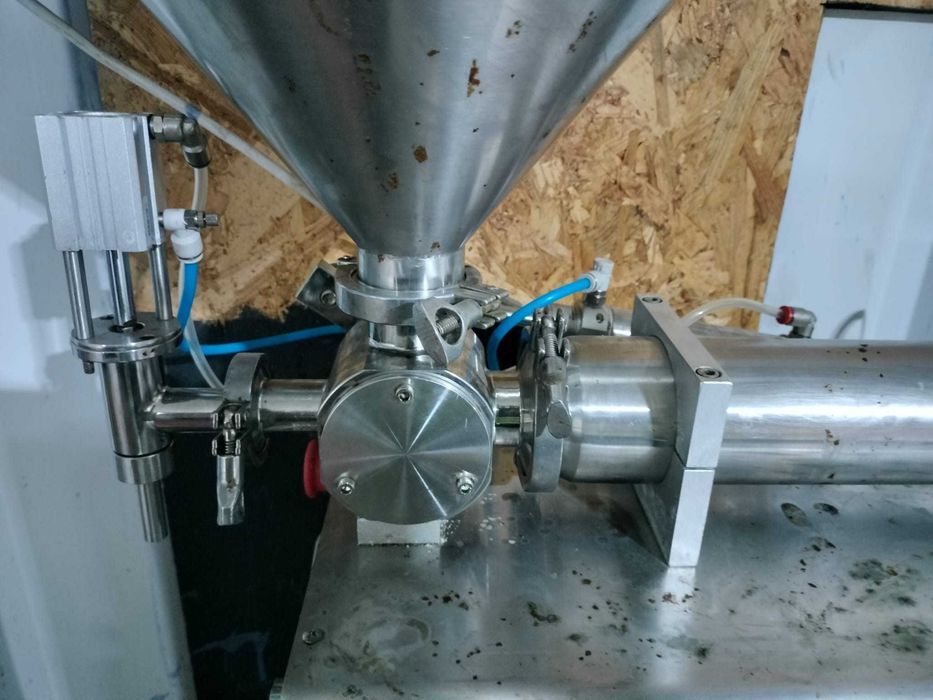 Máquina de enchimento com compressor