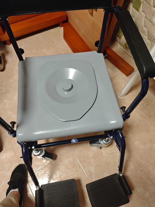 Cadeira sanitária e banho