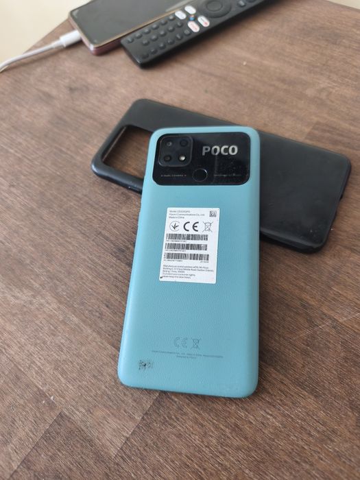 Продам POCO  C40