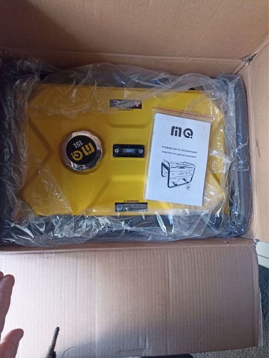 Бензиновый генератор  Cowax MQ 4800e
