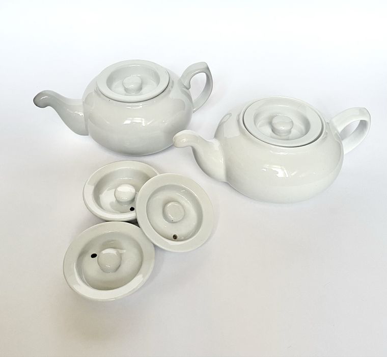 Чайник керамічний + є кришки окремо. Дивіться опис