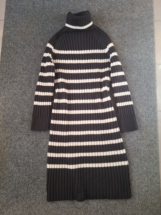 Платье теплое вязаное H&M разм.S-М