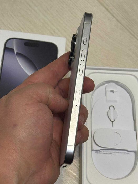 Iphone 16 pro 512 White Sim Батарея 96% 303 цикла  900$