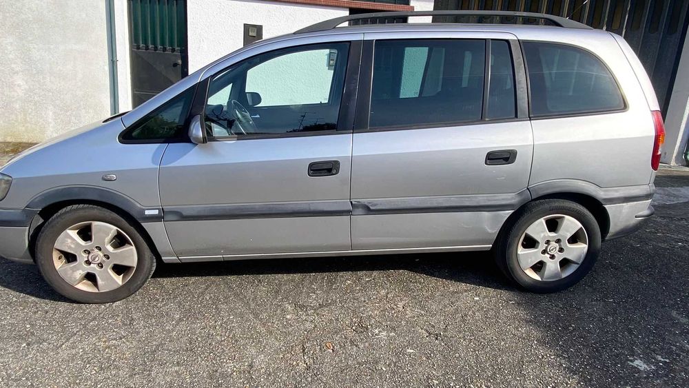 Opel Zafira 2.2 tdi 7 lugares