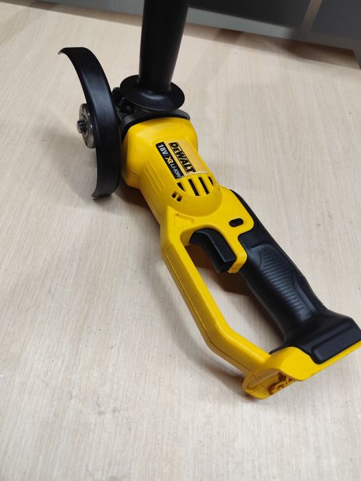Вживана DeWalt DCG412 болгарка акумуляторна Деволт оригінал