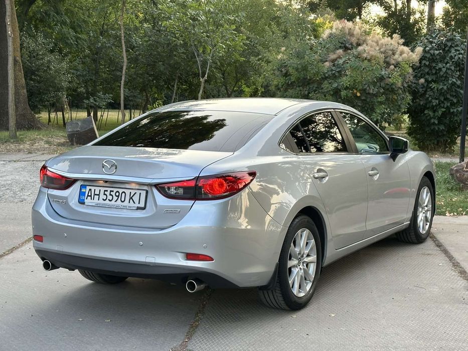 Офіційна Mazda 6 2017