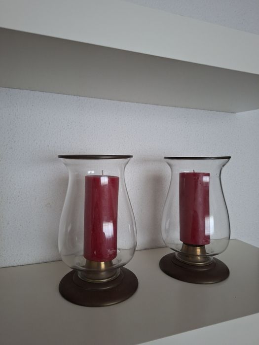 2 castiçais em vidro tipo lanternim